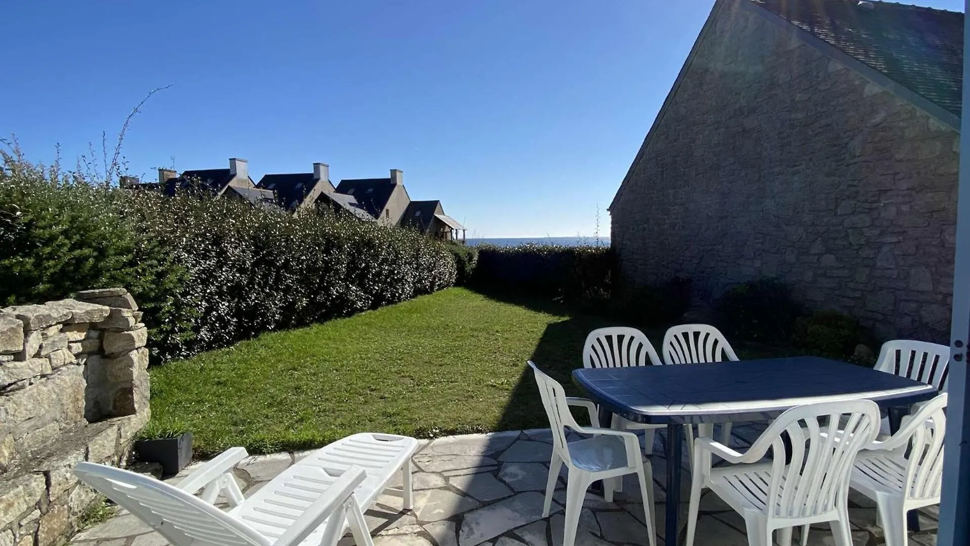 Ref 007 Maison Vue Mer Trois Chambres Sept Personnes Avec Jardin Kermor Arzon